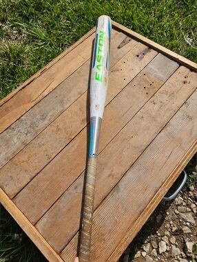 Easton Cyclone FP16CY Fast Pitch Softball Bat 31'', 21 Oz, 2 1/4'' Barrel, -10